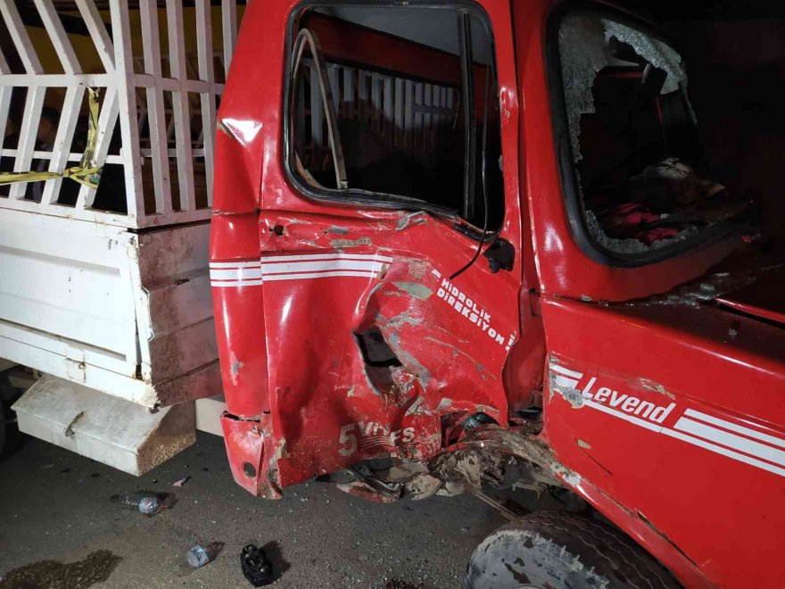 Adana’da motosiklet ile kamyonet çarpıştı: 1 ölü, 1 yaralı