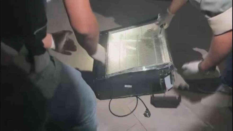 Elektrikli soba içerisinden 1 kilo 118 gram metamfetamin çıktı