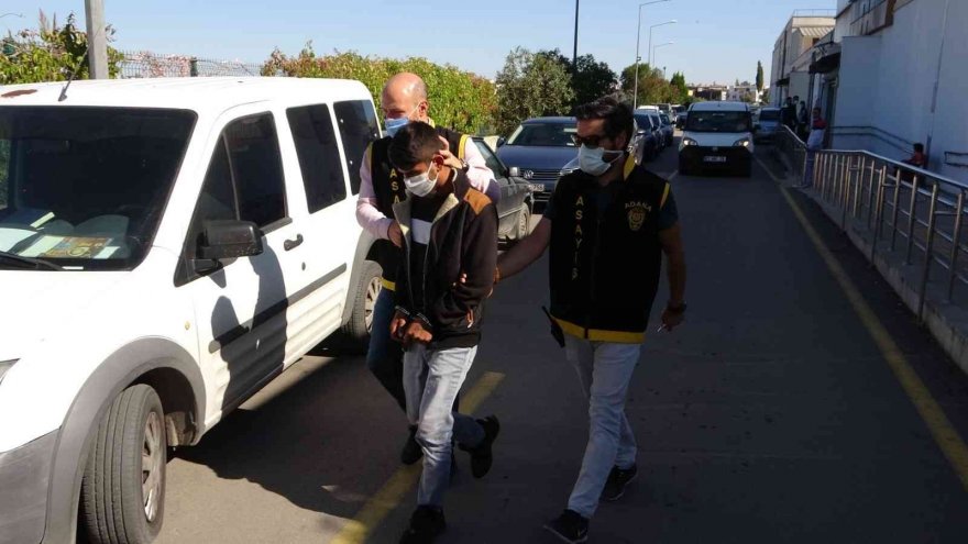 Gasp amacıyla girdikleri kuyumcuda çalışanı vurup kaçtılar