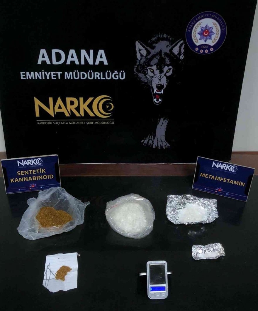 Torbacı kadın, met ve bonzai ile yakalandı