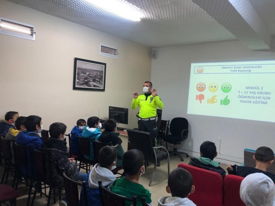 Çocuklara uygulamalı trafik eğitimi