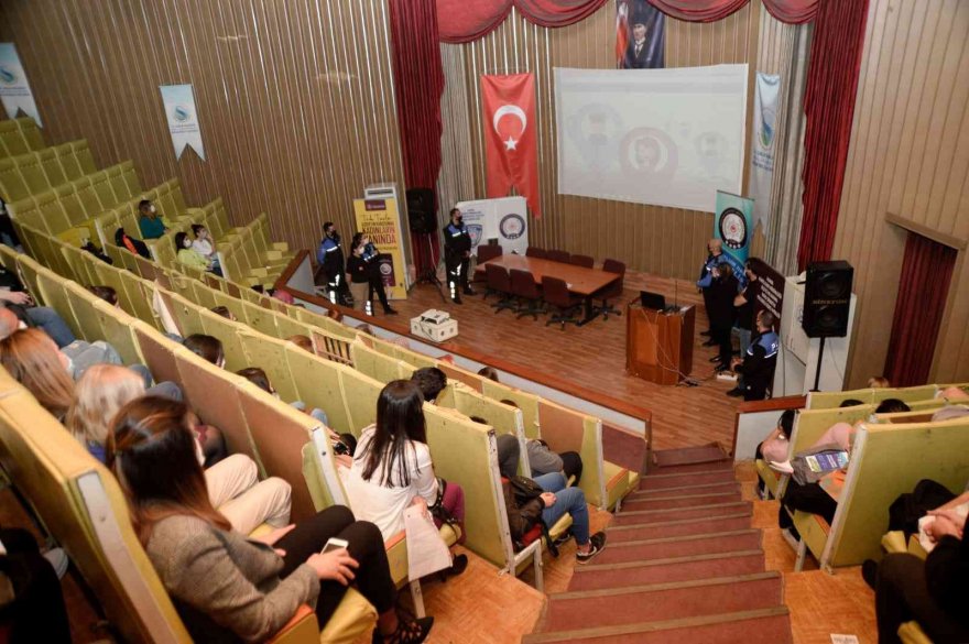 Hastane personeline KADES anlatıldı