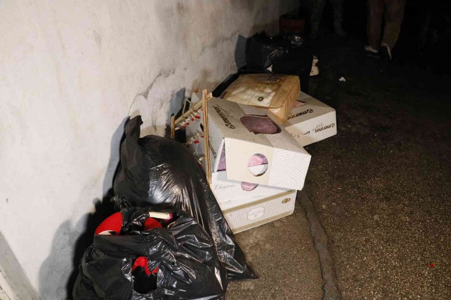 Ayrılan eşlerin aileleri arasında silahlı kavga: 3 yaralı