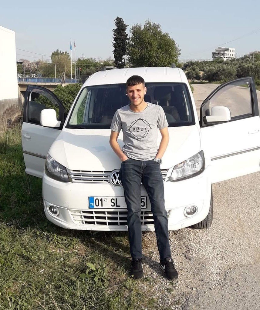 Motosikletle seyir halindeyken silahlı saldırıya uğrayan 2 kuzen hayatını kaybetti