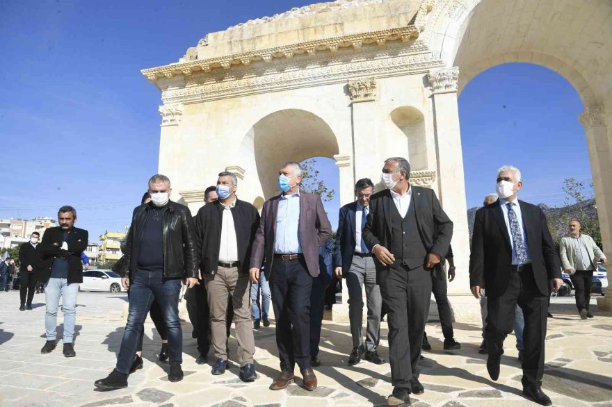 Şehit Kubilay Meydanı ve Anıtı ile Büyükşehir Gündüz Bakımevi açılıyor