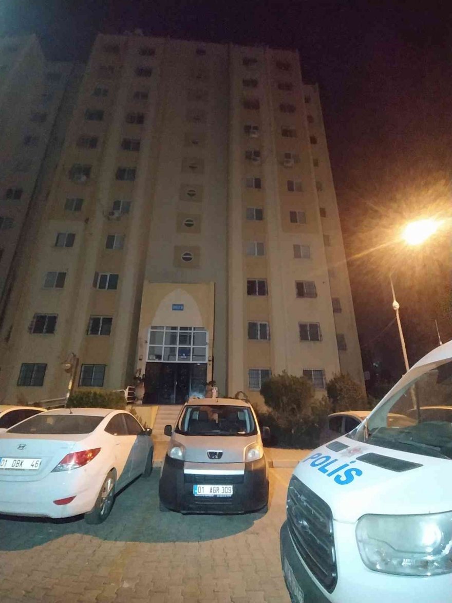 Hırsız panodan elektrik kablolarını çaldı, apartman elektriksiz kaldı