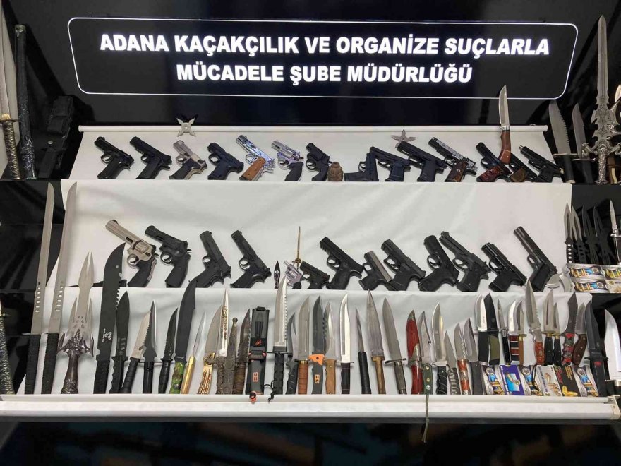 Kaçakçılık operasyonunda evden cephanelik çıktı