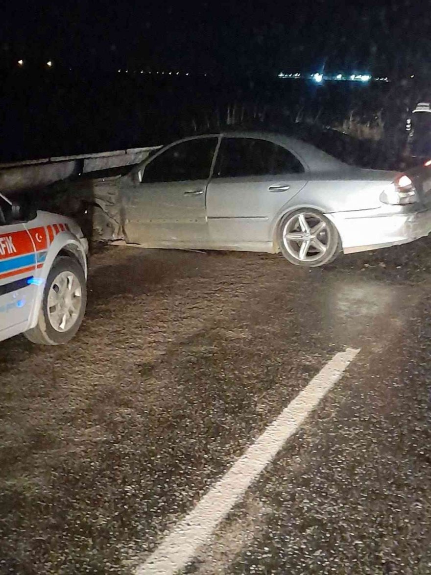 Ceyhan’da trafik kazası 1 ölü, 2 yaralı