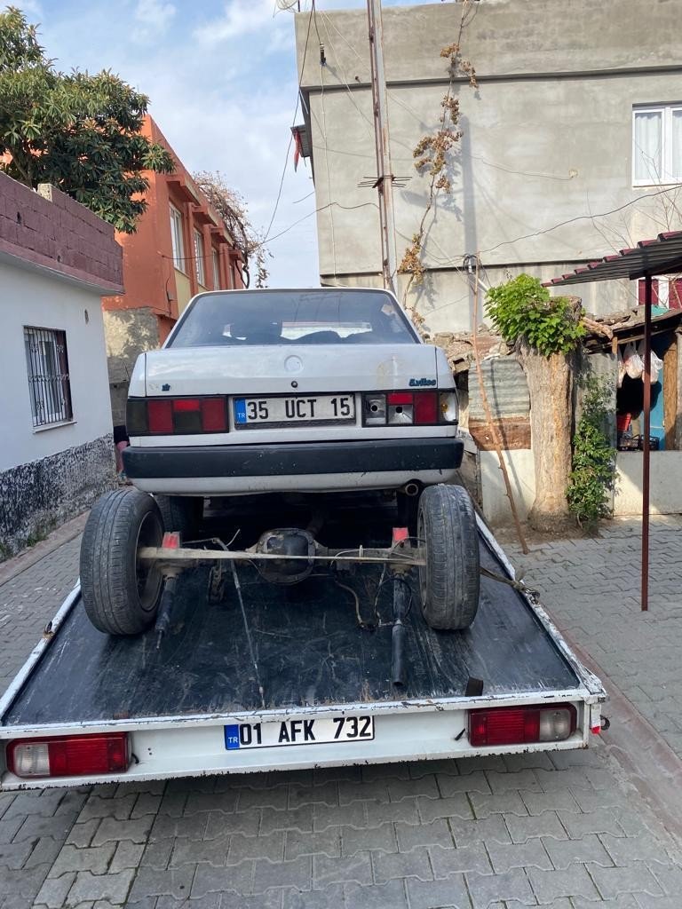 Otomobili çalıp parçaladı, yakalanınca “Kendi otomobilim zannettim” dedi