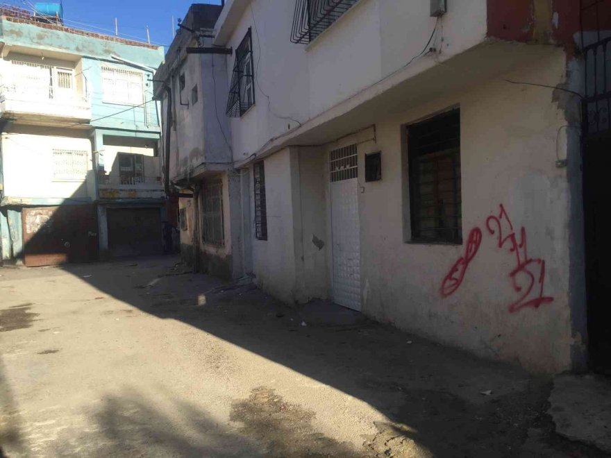 7 aylık hamile eşe SMS işkencesi