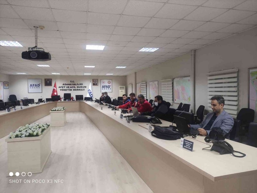 Adana AFAD Yönetim Merkezi, kar yağışları üzerine 7/24 faaliyete geçti