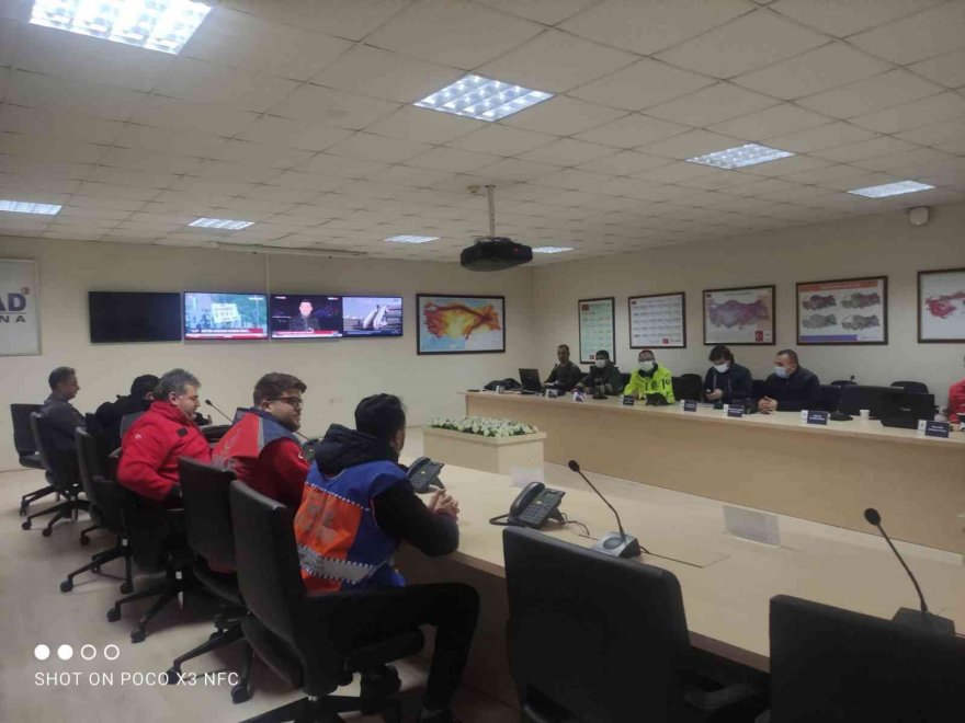 Adana AFAD Yönetim Merkezi, kar yağışları üzerine 7/24 faaliyete geçti