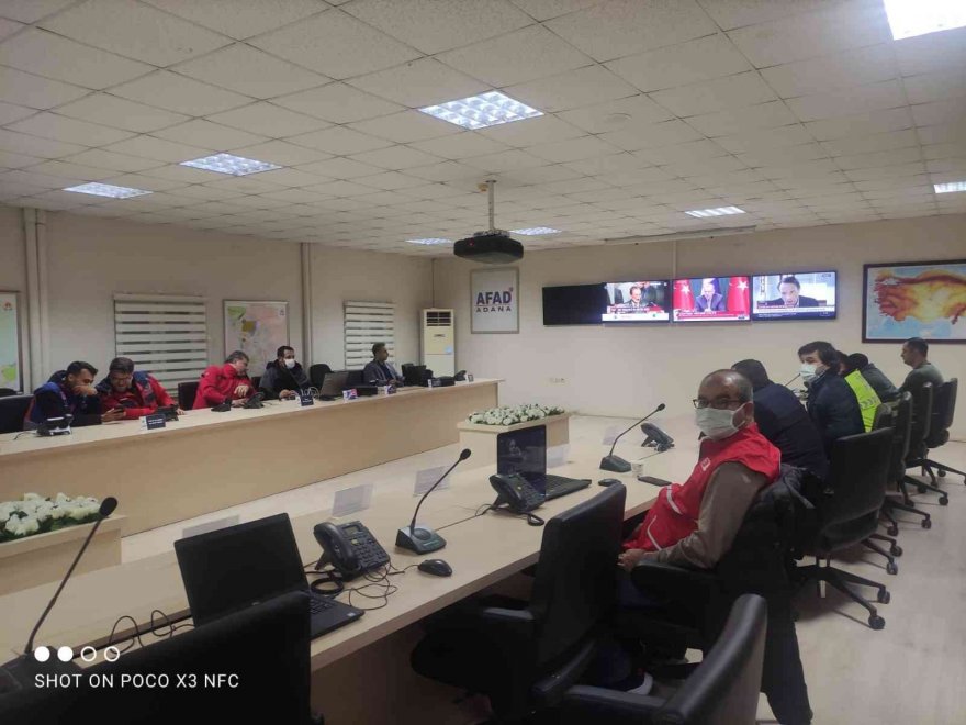 Adana AFAD Yönetim Merkezi, kar yağışları üzerine 7/24 faaliyete geçti