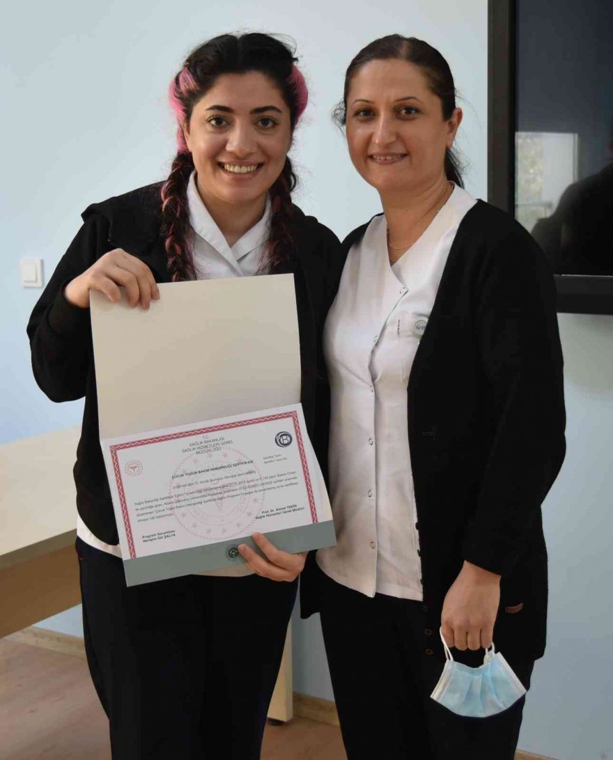 Çocuk Yoğun Bakım Hemşireliği Kursu tamamlandı