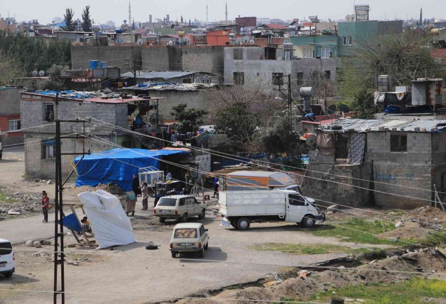 Adana’nın en sorunlu mahallesine kentsel dönüşüm neşteri
