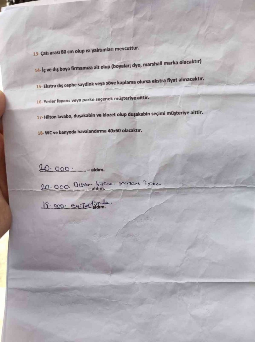 Engelli çift ev hayaliyle dolandırıldı