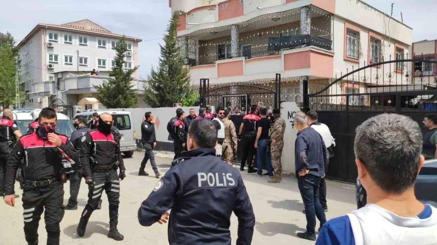 Adana’da polise silahlı saldırı: 1 ağır yaralı