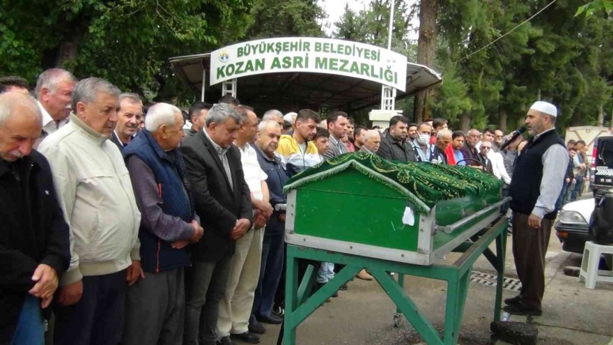 Kanlı pusuda öldürülen marangoz son yolculuğuna uğurlandı