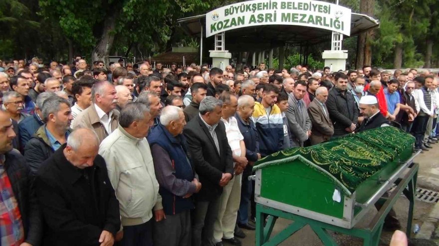 Kanlı pusuda öldürülen marangoz son yolculuğuna uğurlandı