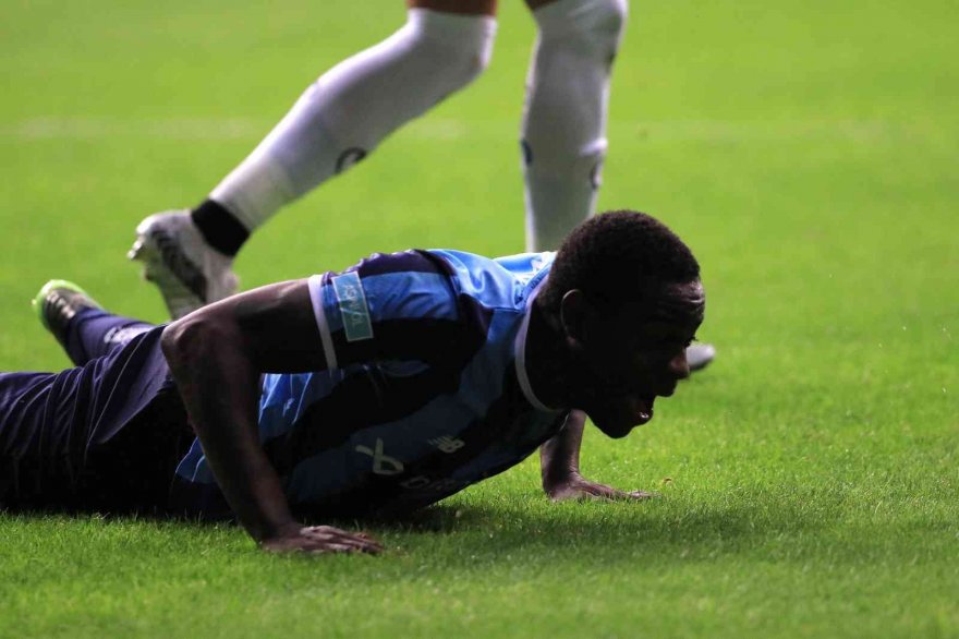 Adana Demirspor'da Avrupa hayalleri gelecek sezona kaldı