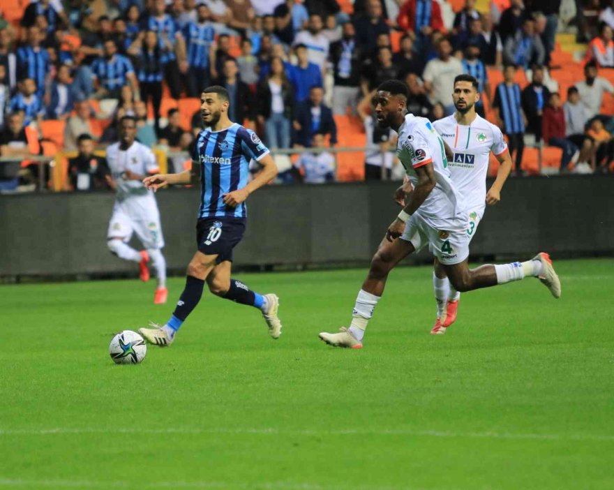 Adana Demirspor'da Avrupa hayalleri gelecek sezona kaldı
