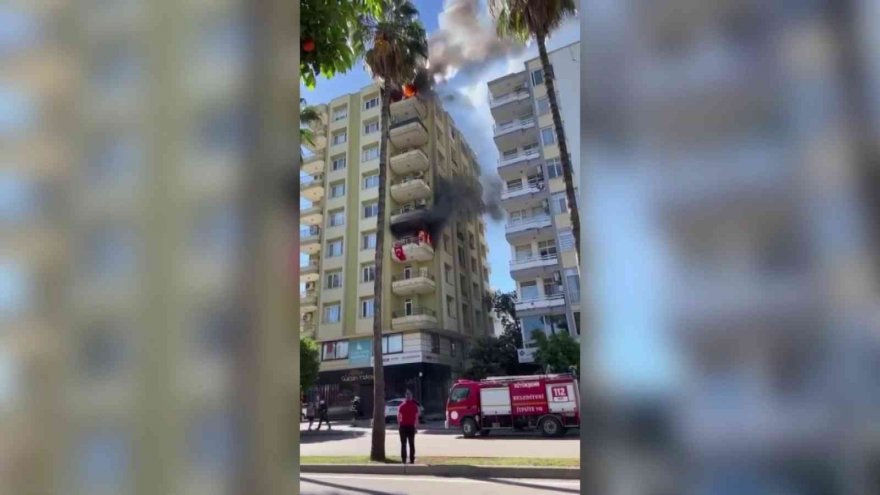 Adana’da 8’inci katta çıkan yangın 3’üncü kata ve park halindeki otomobile sıçradı