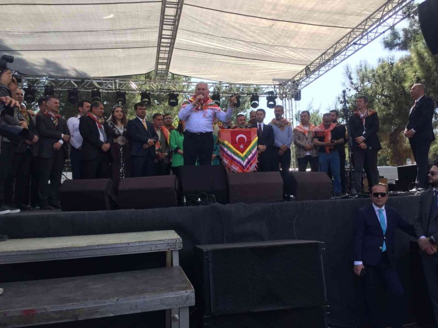 Binali Yıldırım Adana'da 