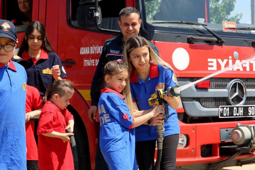 Özel gereksinimli çocuklara yangın eğitimi