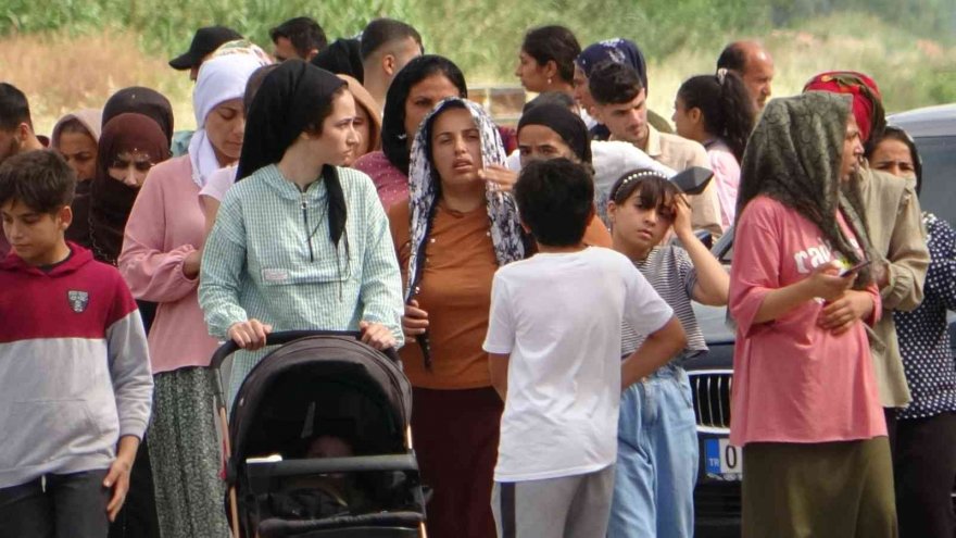 7 yaşındaki çocuk sopa almak isterken kanala düştü