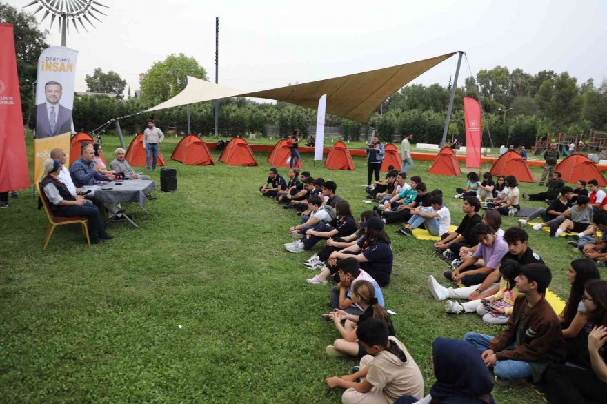 İzciler Yüreğir'de kampta buluştu