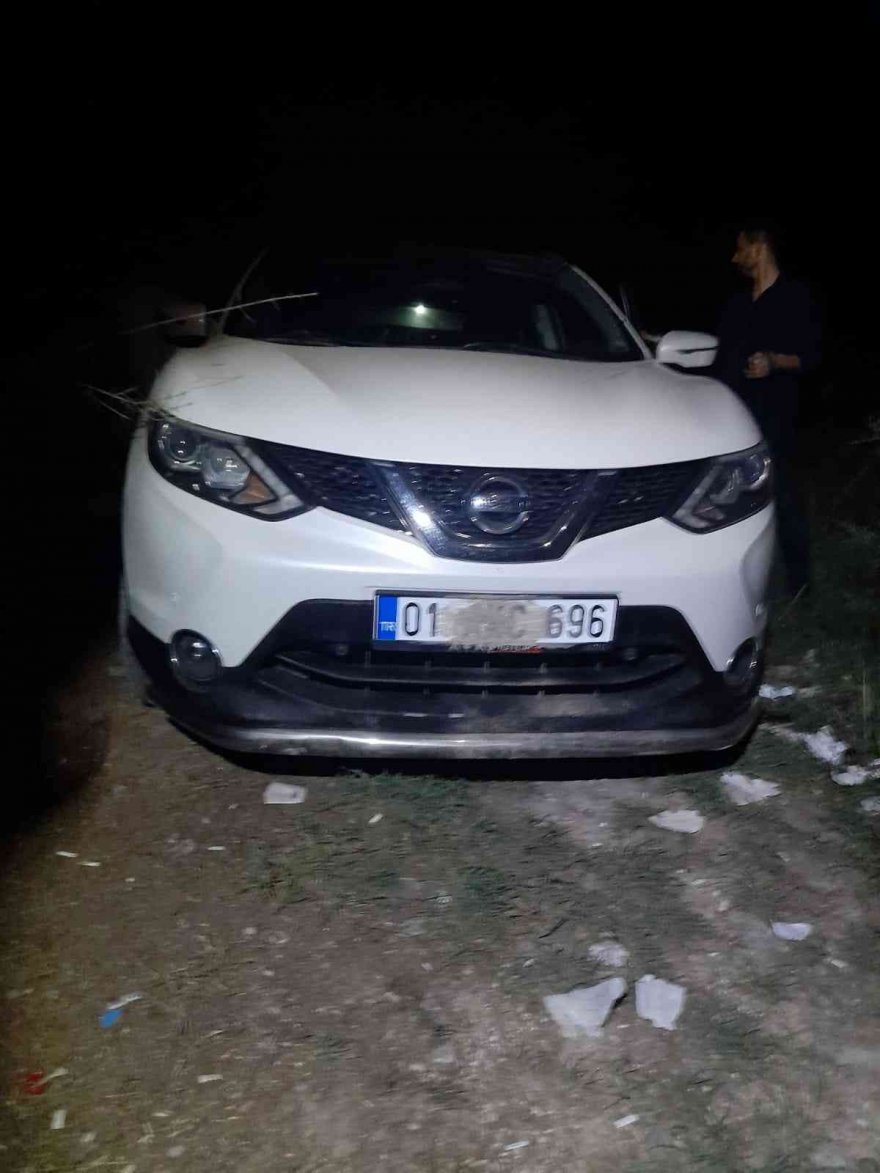 Araç çalıp 1 milyon lira gasp eden 3 zanlı tutuklandı