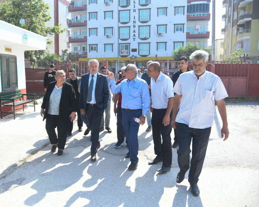 Ceyhan’da yol seferberliği