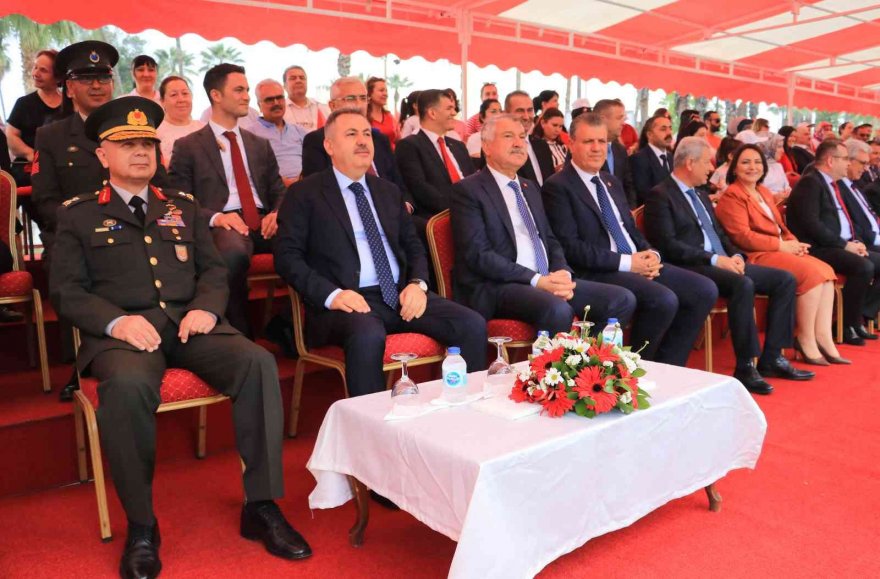 Adana’da 19 Mayıs Atatürk’ü Anma, Gençlik ve Spor Bayramı coşkusu