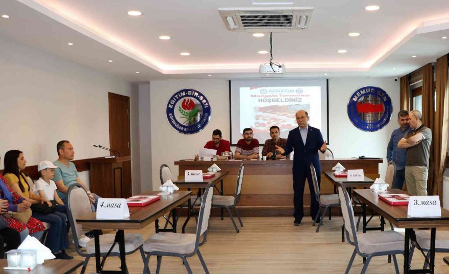 Eğitim Bir-Sen Adana Şube Başkanı Sezer: “Sendikacılık anlayışımız gönül sendikacılığı”