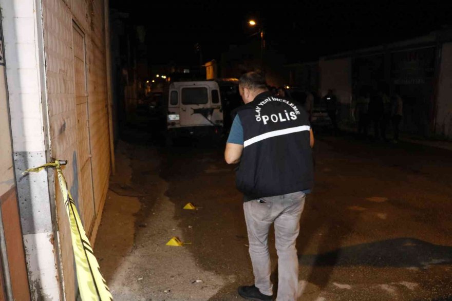 Silahlı çatışmada başından vurulan kişi öldü