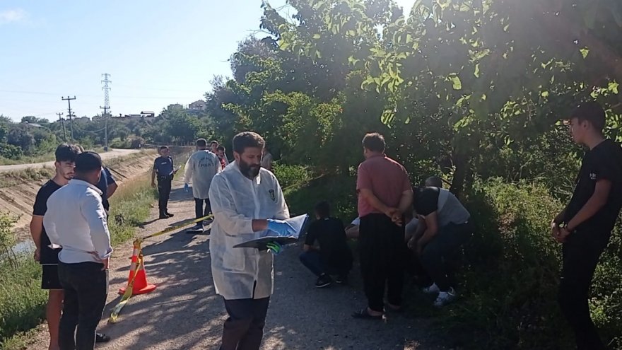 90 yaşındaki kadın yolda ölü bulundu