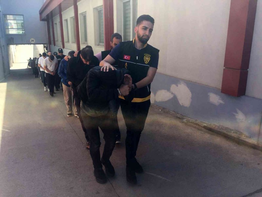 Polis vatandaşın 1 milyon 175 bin lirasını kurtardı