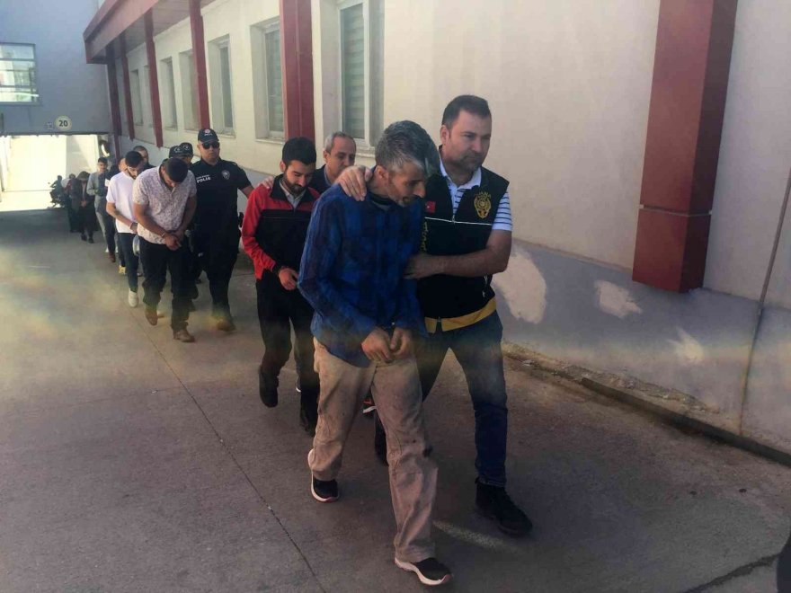 Polis vatandaşın 1 milyon 175 bin lirasını kurtardı