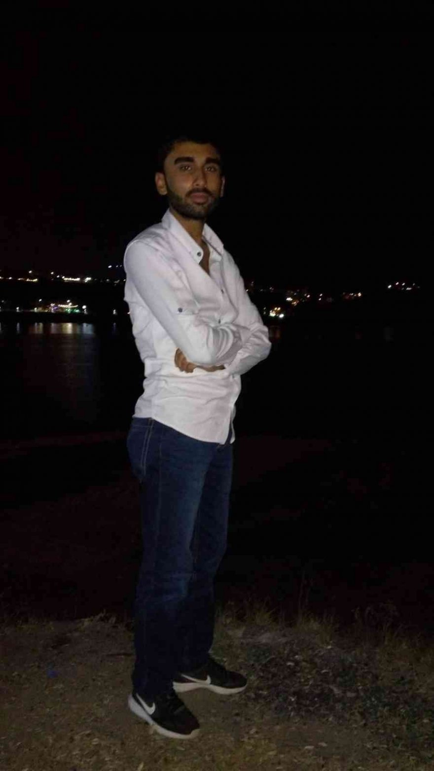 Kuzeni başından vurdu: ağır yaralandı