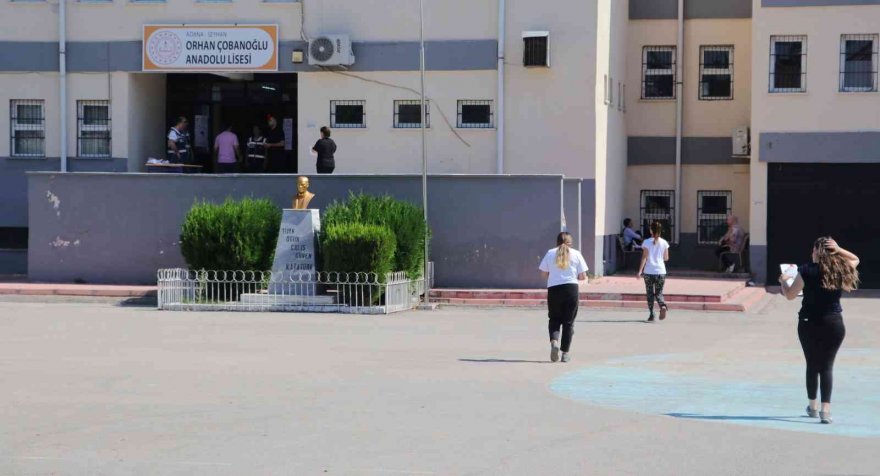 Koştular, depar attılar ama yine de sınava geç kaldılar