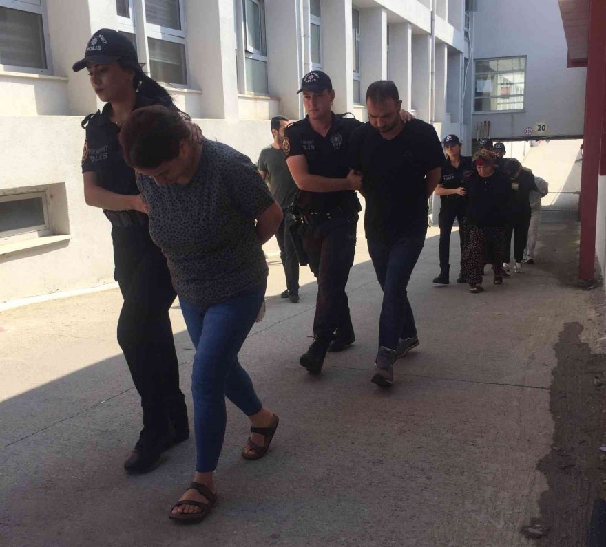 Kadın kılığına girip eski eşini vurup, sevgilisini öldürdü