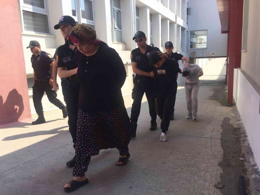 Kadın kılığına girip eski eşini vurup, sevgilisini öldürdü