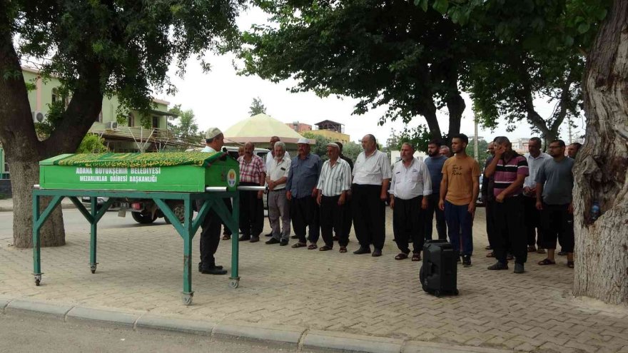 Kayıp oğlunu defneden annenin feryatları yürekleri dağladı