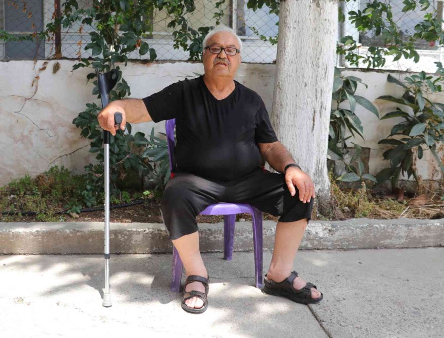 Otobüs şoförü, trafikte tartıştığı engelli Kıbrıs gazisini darp etti