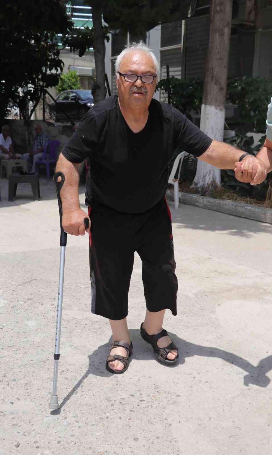 Otobüs şoförü, trafikte tartıştığı engelli Kıbrıs gazisini darp etti