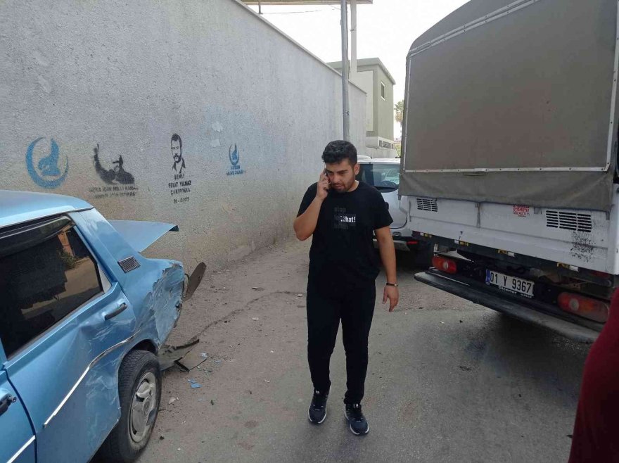 Fren yerine gaza bastı, 3 araç hasar gördü