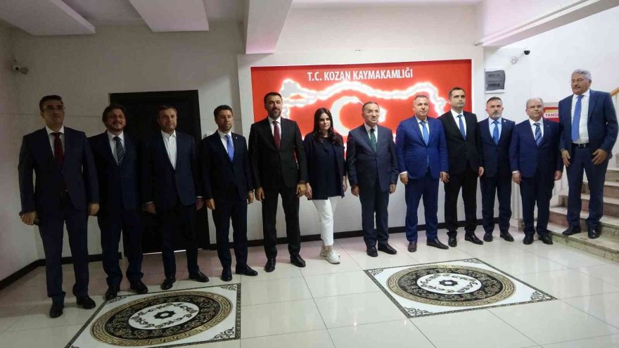 Kozan'da Adalet Bakanı Bozdağ'dan 6’lı masa eleştirisi: Hepsi yüreksiz