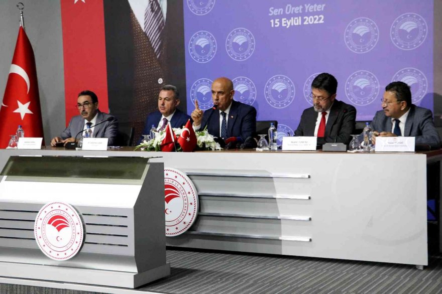 Bakan Kirişci: “Her şehir kendi ihtiyacını yerelden örtü altı ile karşılayacak”