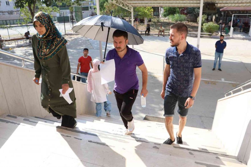 Adana’da KPSS heyecanı yaşandı