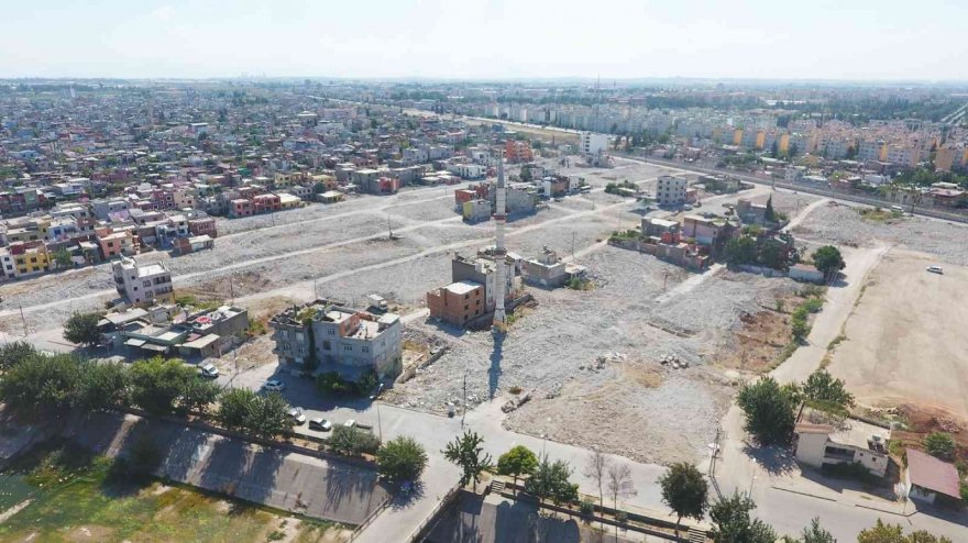 Yüreğir'de kentsel dönüşümde hak sahiplerinin yüzde 83'ü ile anlaşma sağlandı